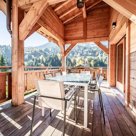 Jaji - By Emerald Chalet Morzine